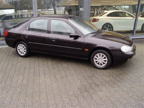 Ford Mondeo - 2.0 I HB 16V - 1