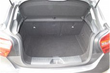 Mercedes-Benz A-klasse - 180 Prestige airco / cruise control / parkeersensoren / stoelverwarming / L