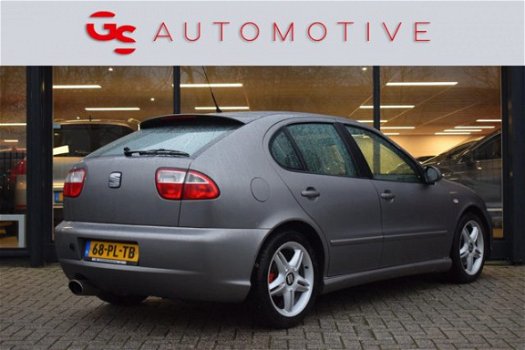 Seat Leon - 1.8-20VT Topsport 225PK met 17inch lmv, ecc, kenwood bluetooth audio systeem en nieuwe A - 1