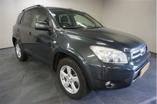 Toyota RAV4 - 2.2 D-CAT Executive - 1