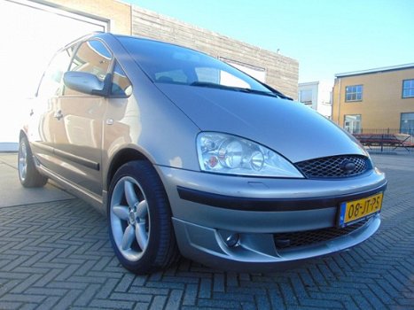 Ford Galaxy - 2.8-24V V6 Ghia /Automaat/6 Pers./Park sens./Stoelverw./Leder/Apk 7-2020/Climate contr - 1