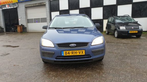 Ford Focus Wagon - 1.6 TDCI Ambiente Nieuwe staat verkerende auto, met 157977 NAP.Airco Electr pakke - 1