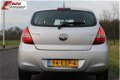 Hyundai i20 - 1.4i DynamicVersion 1e eigenaar / Airco / APK nw - 1 - Thumbnail