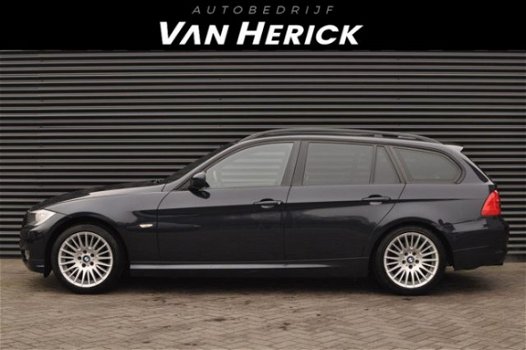 BMW 3-serie Touring - 318 High Executive / Navigatie / Leer / Zeer nette staat - 1