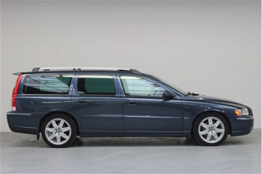 Volvo V70 - 2.4 D5 Geartronic Summum | Youngtimer - 1