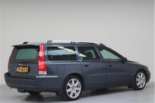 Volvo V70 - 2.4 D5 Geartronic Summum | Youngtimer - 1