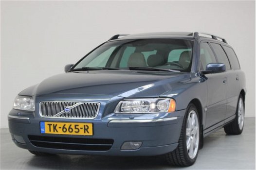 Volvo V70 - 2.4 D5 Geartronic Summum | Youngtimer - 1