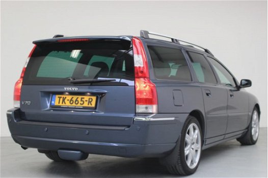 Volvo V70 - 2.4 D5 Geartronic Summum | Youngtimer - 1