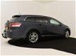 Toyota Avensis Wagon - 2.0 VVTi Business Automaat | Navigatie | Camera | Clima | Cruise | Trekhaak - 1 - Thumbnail
