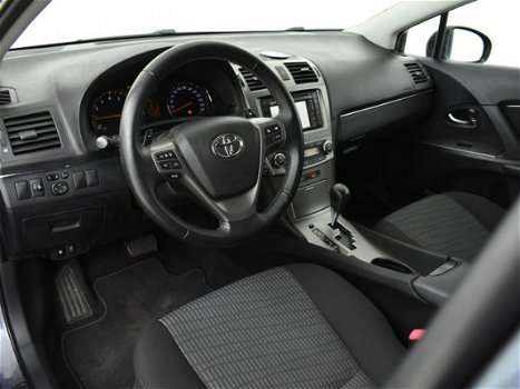 Toyota Avensis Wagon - 2.0 VVTi Business Automaat | Navigatie | Camera | Clima | Cruise | Trekhaak - 1