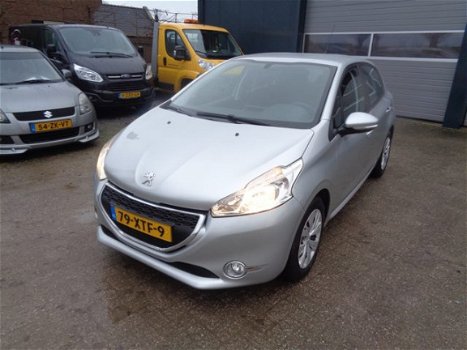 Peugeot 208 - 1.2 VTi Blue Lease - 1