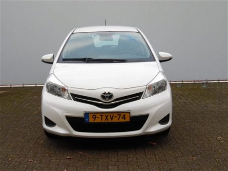 Toyota Yaris - 1.3 16v VVT-i 99pk 5D Now - 1