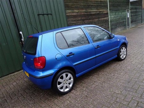 Volkswagen Polo - 1.9 SDI Trendline - 1