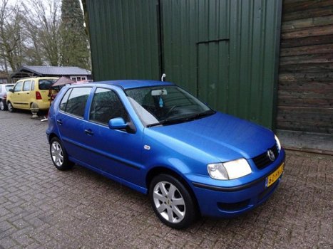 Volkswagen Polo - 1.9 SDI Trendline - 1