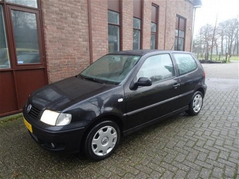 Volkswagen Polo - 1.4 16V 75pk Trendline - 1