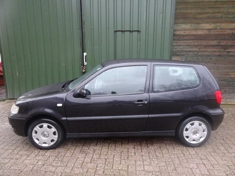 Volkswagen Polo - 1.4 16V 75pk Trendline - 1