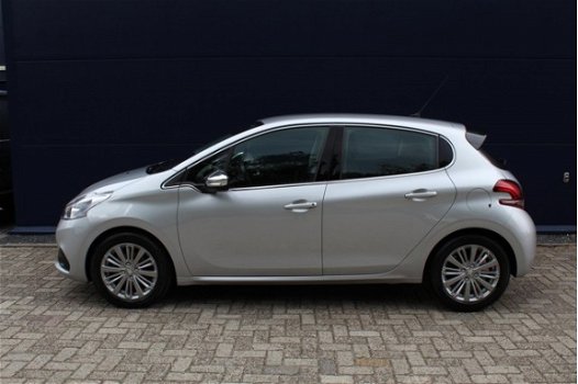 Peugeot 208 - 1.2 VTI EXECUTIVE NAVI/16