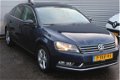 Volkswagen Passat - 1.6 Tdi 105pk Bluemotion Executive Line High *LEDER/NAVI - 1 - Thumbnail