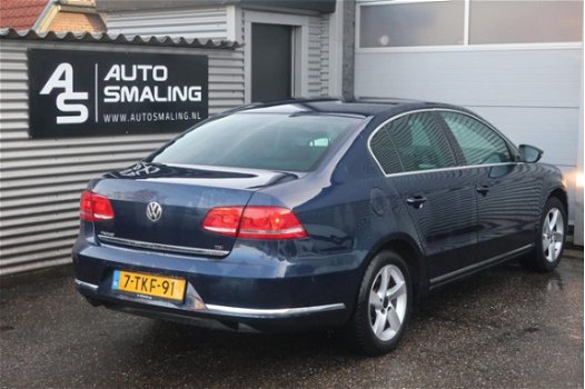 Volkswagen Passat - 1.6 Tdi 105pk Bluemotion Executive Line High *LEDER/NAVI - 1