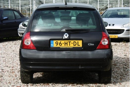 Renault Clio - 1.4-16V Privilège AUTOMAAT *EXPORT - 1