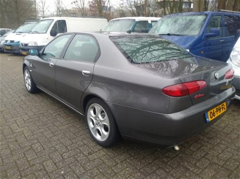 Alfa Romeo 166 - 2.4 JTD Business Edition SUPER MOOIE AUTO MET VOL JAAR APK DUS ECHT GOEDKOOP RIJDEN - 1