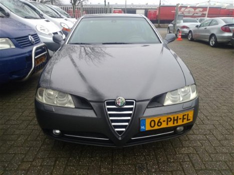 Alfa Romeo 166 - 2.4 JTD Business Edition SUPER MOOIE AUTO MET VOL JAAR APK DUS ECHT GOEDKOOP RIJDEN - 1