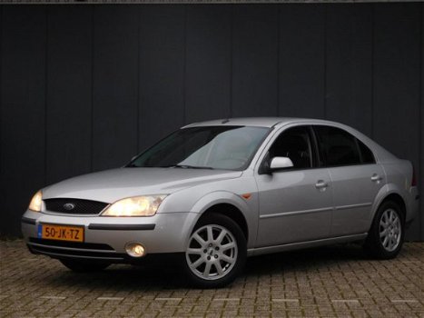 Ford Mondeo - 1.8-16V Collection - 1