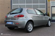 Alfa Romeo 147 - - 1.6 t.spark 16v ZEER NETTE AUTO