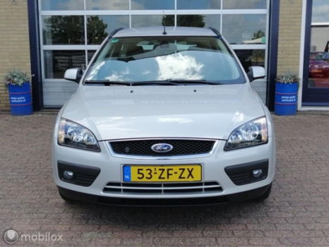 Ford Focus Wagon - - 1.8-16V Ambiente Flexifuel Airco Voorruitverwarming Stoelverwarming Dealer onde - 1