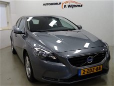 Volvo V40 - 2.0 D4 Momentum Business NAVI-CRUISE-PDC