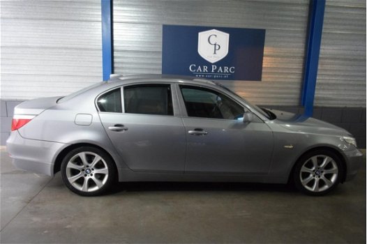 BMW 5-serie - 525i Executive AUTOMAAT/XENON/S.VERWARMING/LMV/PDC/ECC AIRCO/APK 10-'20/NAP - 1