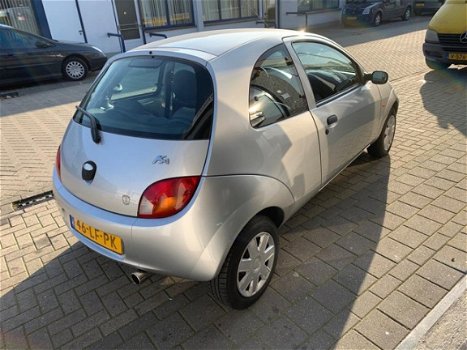 Ford Ka - 1.3 Trend Met Airco en een nieuwe APK - 1