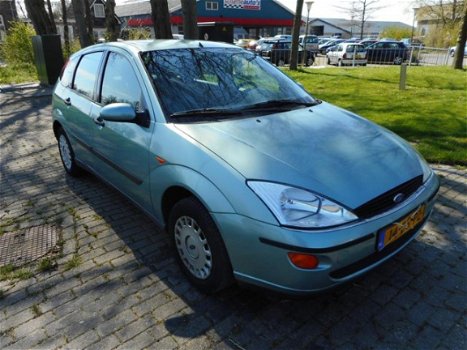 Ford Focus - 1.6-16V Ghia AUTOMAAT - 1