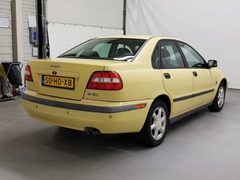 Volvo S40 - 1.6 ✅NAP, NAVI, PDC, AIRCO, 2XSLEUTELS, BOEKJES, LAGE KM - 1