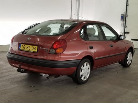 Toyota Corolla - 1.6-16V Terra STUURBEKRACHTIGING, TREKHAAK, 2XSLEUTELS - 1