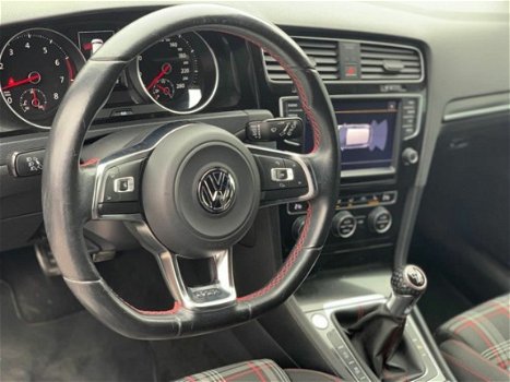 Volkswagen Golf - 2.0 GTI Bi-xenon | Keyless entry | Navi | C.Control | Nu v.a. €99-, p/m - 1