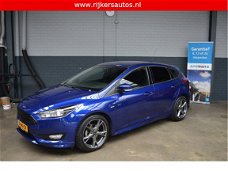 Ford Focus - 1.0 ST-Line Ecoboost 125 pk 1e eigenaar, Nieuwstaat Airco, Elektrische ramen, Lage km s