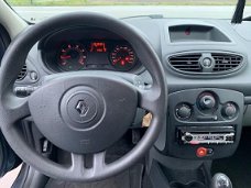 Renault Clio - 1.4-16V Authentique