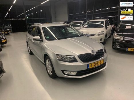 Skoda Octavia Combi - 1.6 TDI Greenline Businessline navi, Pdc, leer - 1