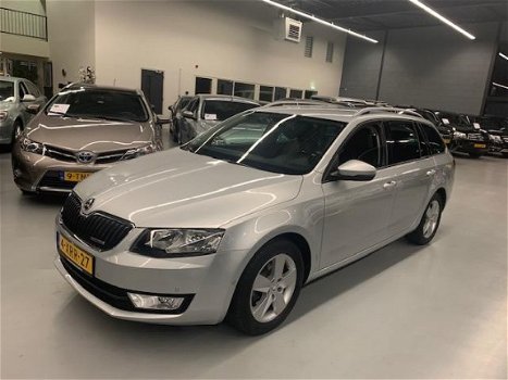 Skoda Octavia Combi - 1.6 TDI Greenline Businessline navi, Pdc, leer - 1