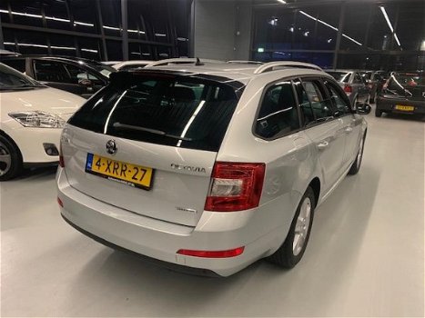 Skoda Octavia Combi - 1.6 TDI Greenline Businessline navi, Pdc, leer - 1