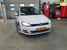 Volkswagen Golf - 1.4 TSI ACT Highline *Pano*Nav*Xenon