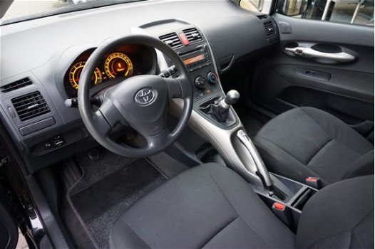 Toyota Auris - 1.4-16V Terra Airco, Radio/CD, 5-Deurs - 1