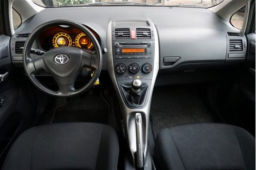 Toyota Auris - 1.4-16V Terra Airco, Radio/CD, 5-Deurs - 1