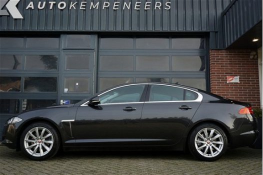 Jaguar XF - 2.2D | NAVI | LEDER | TREKHAAK | - 1