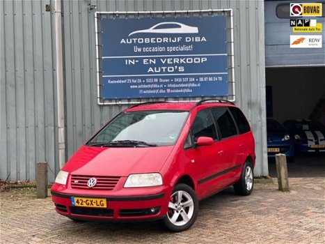 Volkswagen Sharan - 2.8 V6 Trendline 2001 Rood 7-persoons AUT - 1