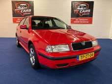 Skoda Octavia - 1.6 100pk GLX