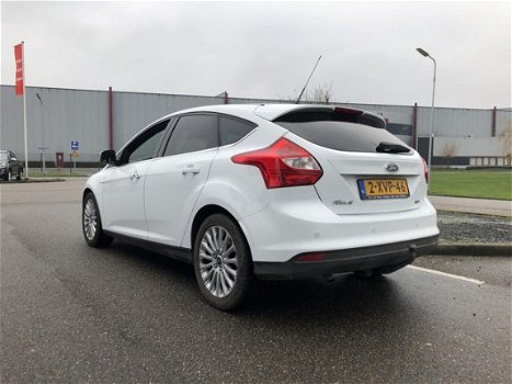 Ford Focus - 1.0 EcoBoost 100pk 5-deurs Titanium - 1