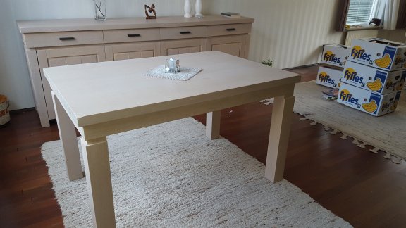 Blank eiken uitschuifbare eettafel - 1