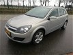 Opel Astra - 1.6 Essentia - 1 - Thumbnail